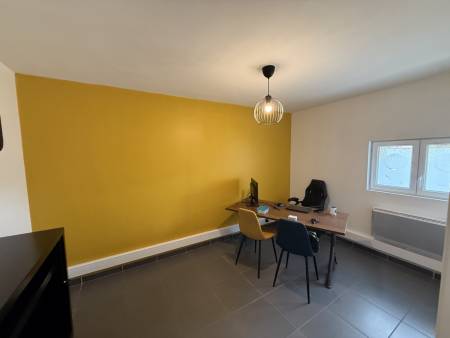 Local professionnel 93m² bureaux à SALAISE SUR SANNE