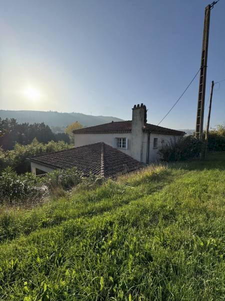 Propriété de caractère à ANDANCE : 11 920 m² de terrain et un potentiel exceptionnel