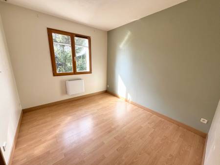 Maison 6 pièces 135 m² avec terrain de 1350 m²