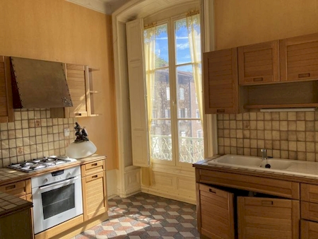 ANNONAY - APPARTEMENT DE CARACTERE DE 110 M²