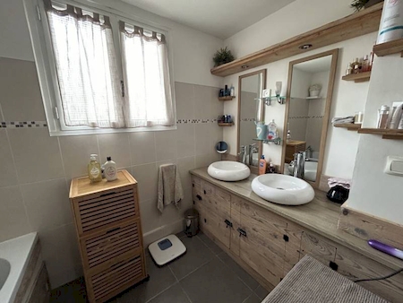 Maison 5 chambres à SAINT-SORLIN-EN-VALLOIRE