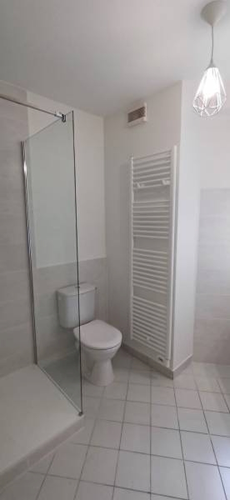 Appartement T2 meublé à Annonay avec un garage - centre ville