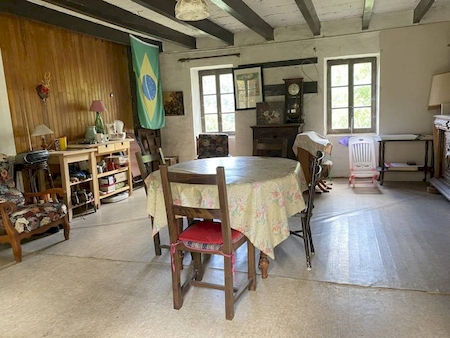 Ensemble immobilier avec deux habitations sur terrain de 7201m²