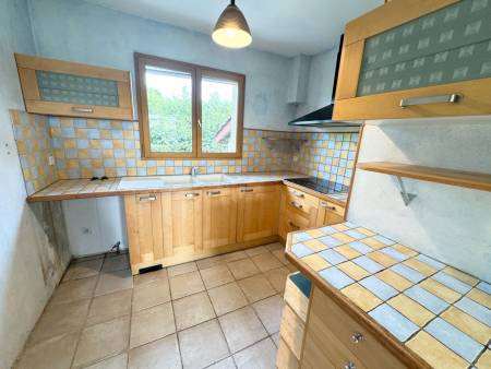 Maison 6 pièces 135 m² avec terrain de 1350 m²