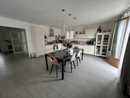 Maison 5 chambres à SAINT-SORLIN-EN-VALLOIRE