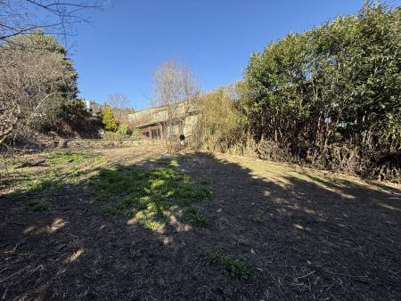 Ancienne ferme à réhabiliter sur la commune de Vanosc plus d'1,5 hectare de terrain