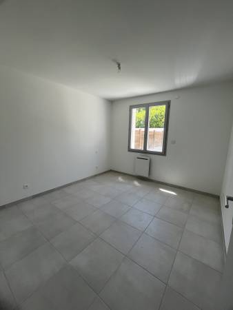 Maison mitoyenne T4 neuve en plein centre d'Anneyron