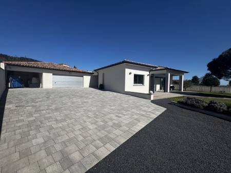 Villa d'exception 200m² avec terrain de 2004m²