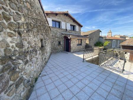 Maison de village 112m² avec 3 chambres et jardin à SAINT CYR