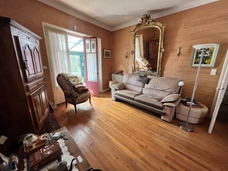 Maison avec grand terrain