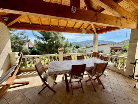 À vendre – Maison 205 m² à Annonay, proche écoles et commerces