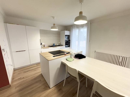 Maison 4 pièces 140m²