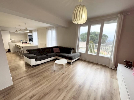 Maison 4 pièces 140m²