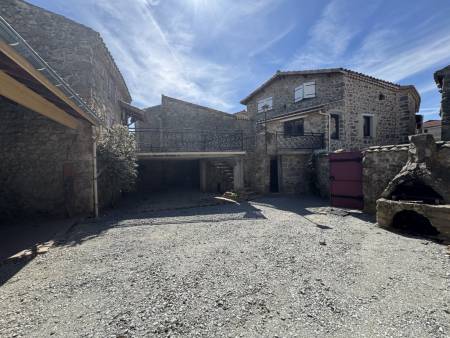 Maison de village 112m² avec 3 chambres et jardin à SAINT CYR
