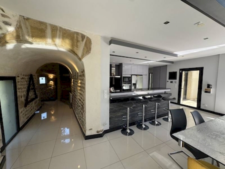 Maison en campagne d'Anneyron 202m² avec Piscine