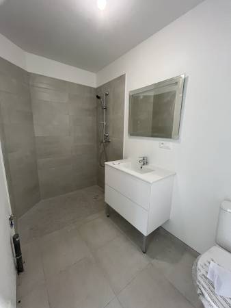 Maison mitoyenne T4 neuve en plein centre d'Anneyron