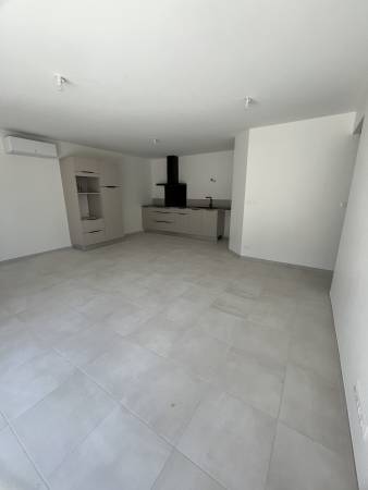 Maison mitoyenne T4 neuve en plein centre d'Anneyron