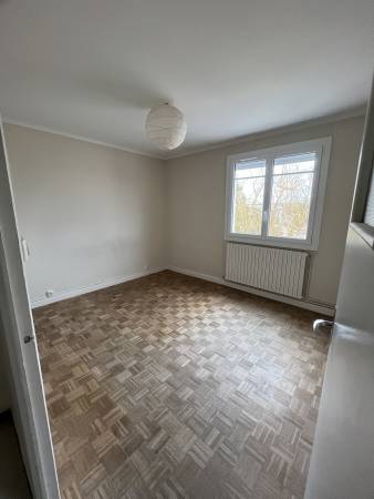 Appartement 4 pièces avec garage et place