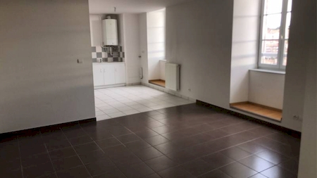 APPARTEMENT T3 SUR ANNONAY PROCHE CHAMP DE MARS